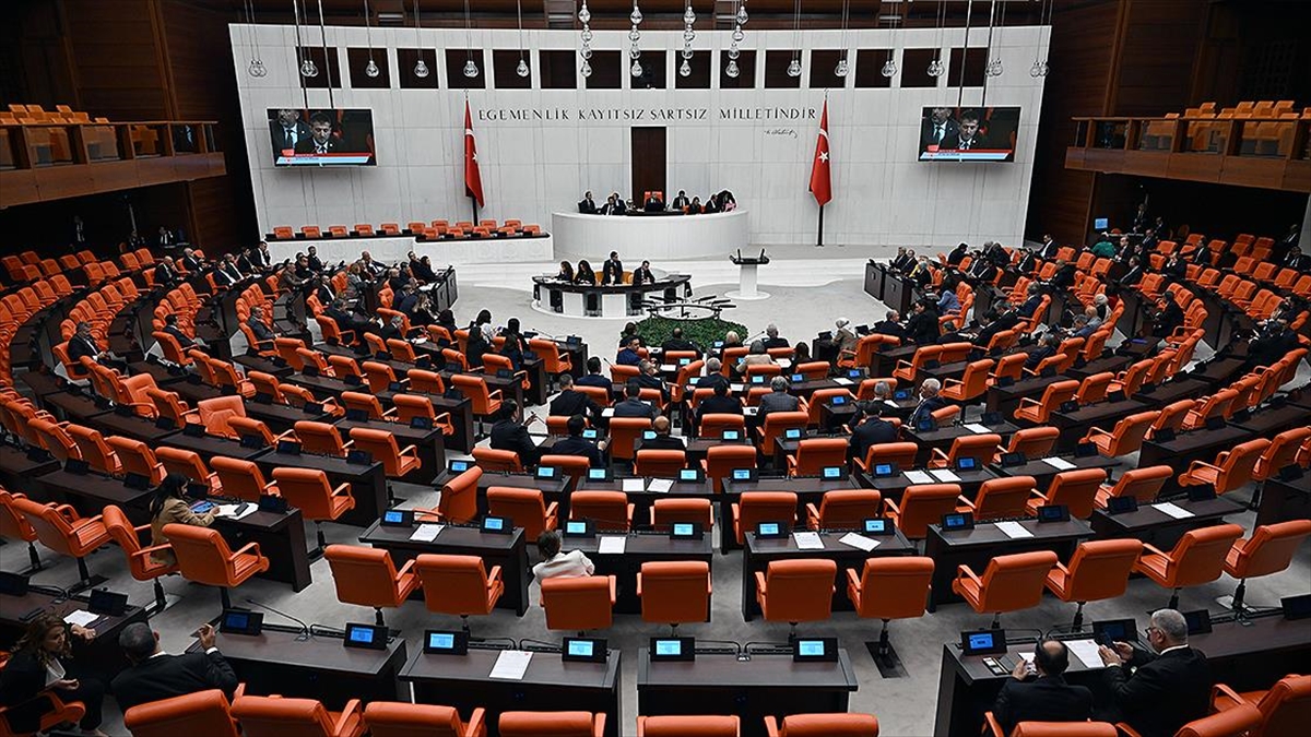 2023-yili-merkezi-yonetim-butce-kanununda-degisiklik-yapilmasina-dair-kanun-teklifi-tbmmde-pFFKVkWM.jpg