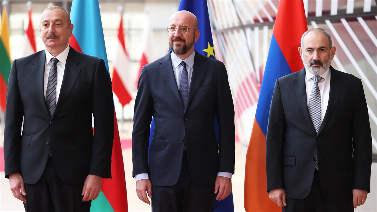 aliyev-ve-pasinyan-15-temmuzda-brukselde-bir-araya-gelecek-WkFPx43q.jpg