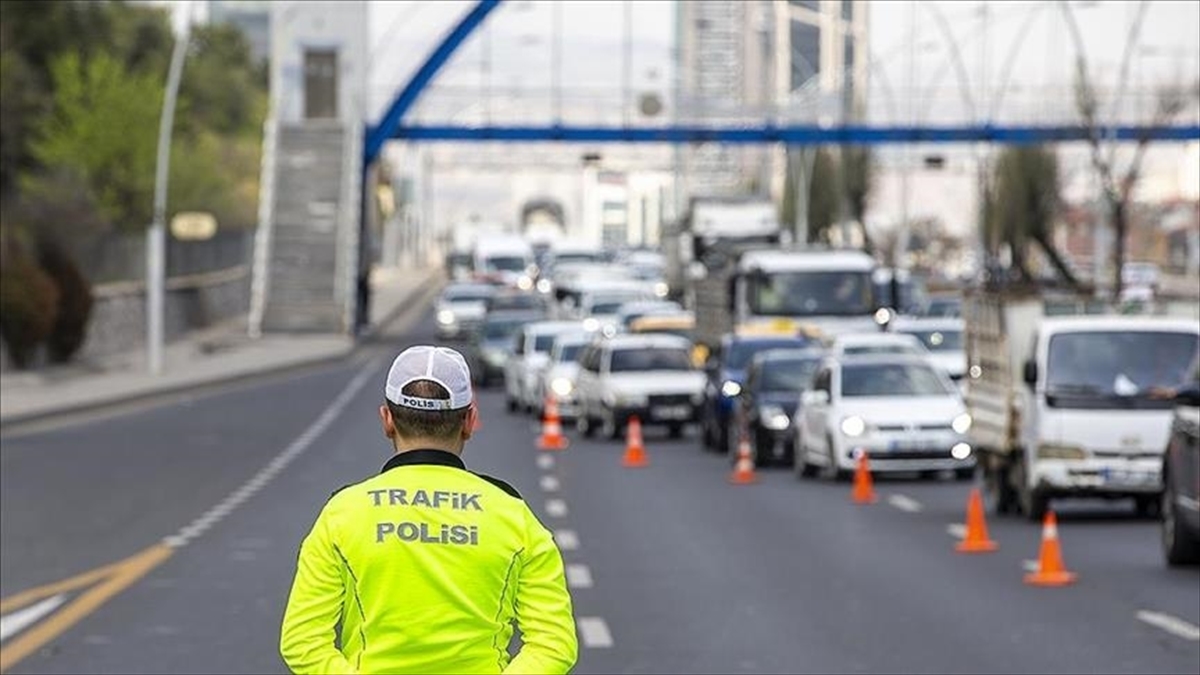 baskentte-bazi-yollar-trafige-kapatilacak-umeLXzwP.jpg