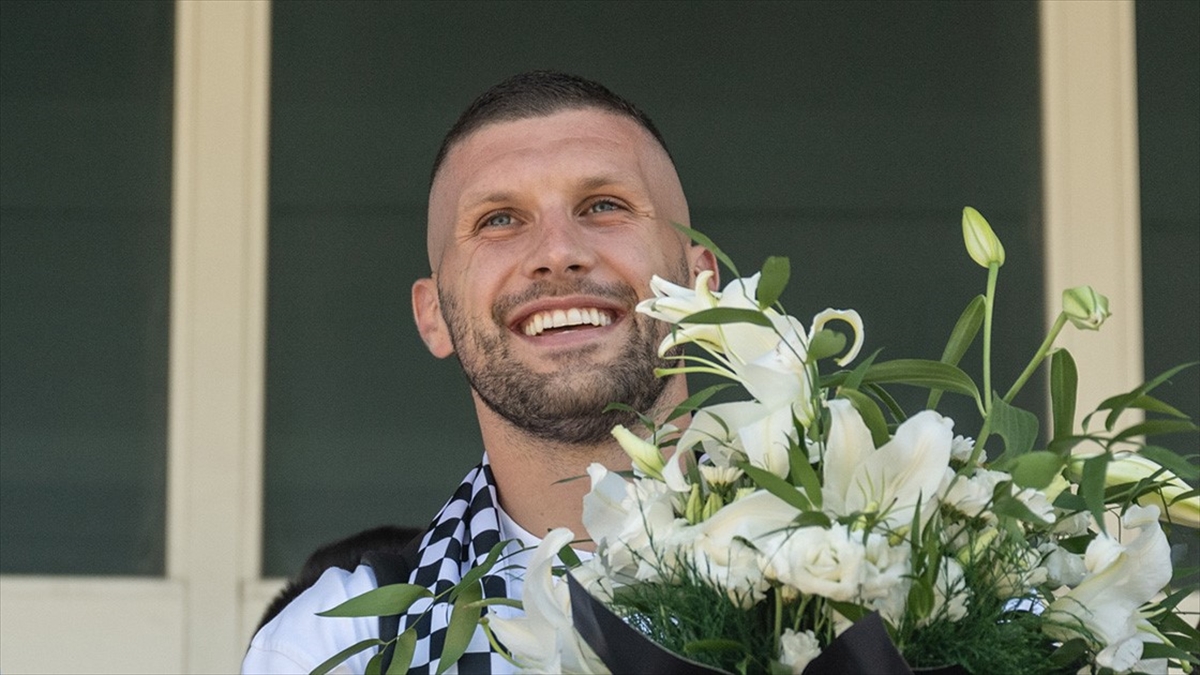 besiktas-ante-rebici-kadrosuna-katti-5qOGY6Gy.jpg