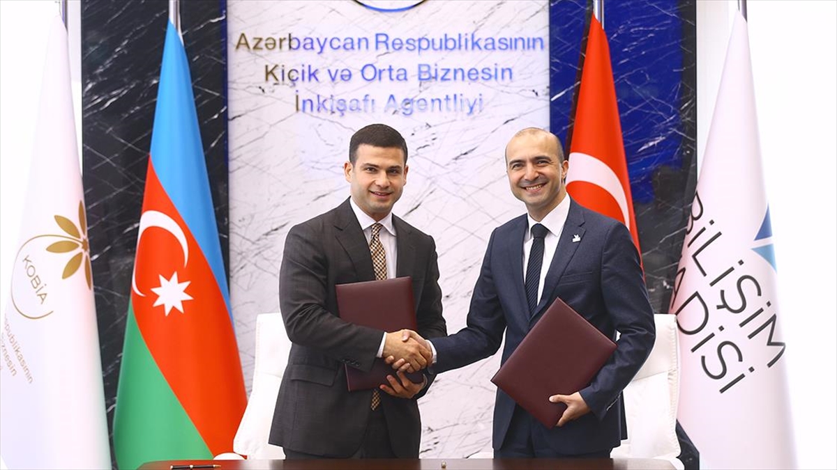 bilisim-vadisi-azerbaycanda-isbirliklerini-gelistirecek-eay7q45w.jpg