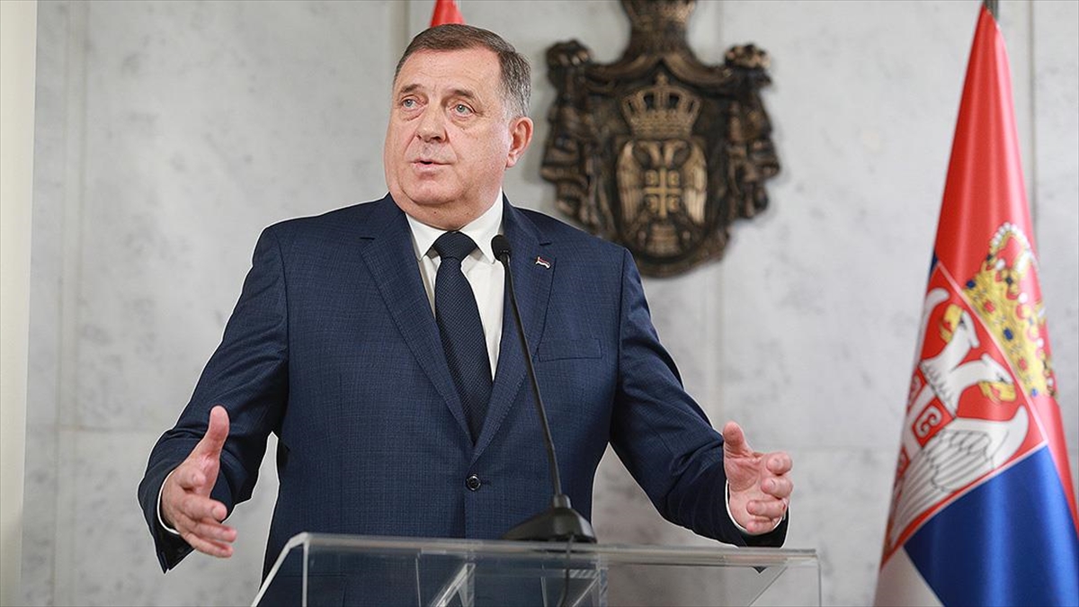 bosnali-sirp-lider-dodik-yuksek-temsilci-schmidtin-kararlarini-uygulamayacagini-acikladi-IeziVWky.jpg