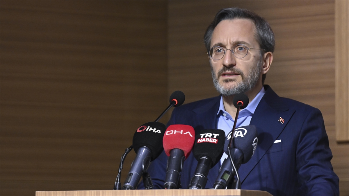 cumhurbaskanligi-iletisim-baskani-altun-15-temmuz-ruhu-gelecegimizin-sigortasidir-4dk18HBa.jpg