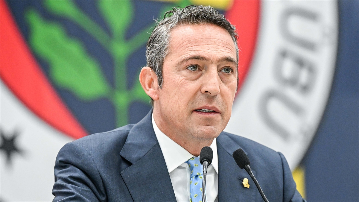 fenerbahce-kulubu-baskani-koc-bundan-sonraki-maclarimizda-yildizsiz-formamizla-oynayacagiz-MUUfBfw4.jpg