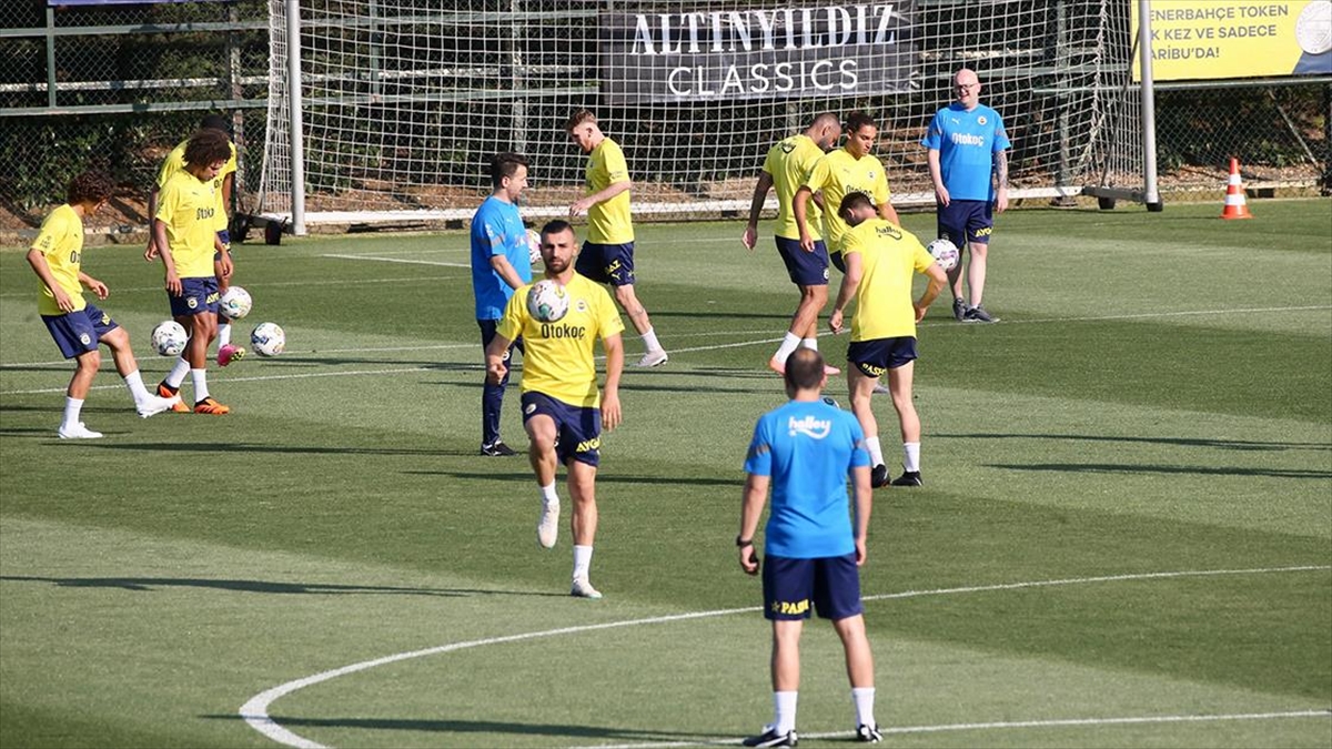 fenerbahce-yeni-sezon-hazirliklarina-basladi-xzwZvq6u.jpg