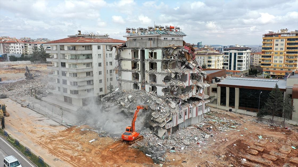 gaziantepte-25-kisinin-oldugu-apartmanda-projeye-uyulmamis-4U9LmLxQ.jpg