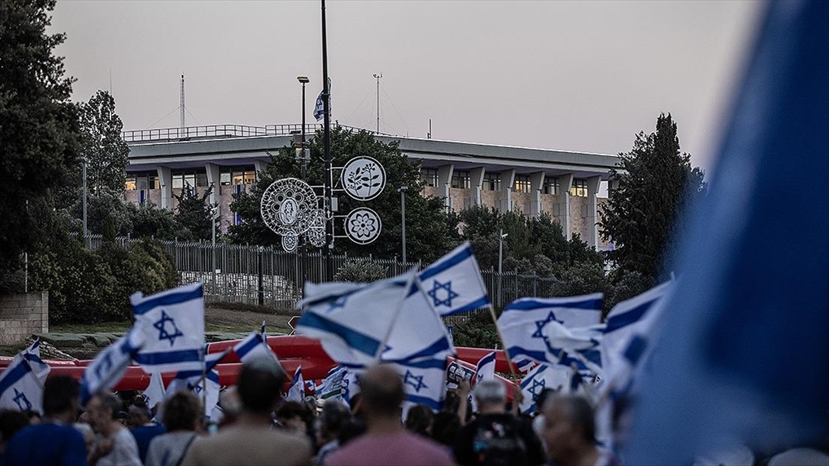 israil-meclisi-tartismali-yargi-duzenlemesine-iliskin-tasarinin-birinci-oylamasini-tamamladi-VgPrDqeO.jpg
