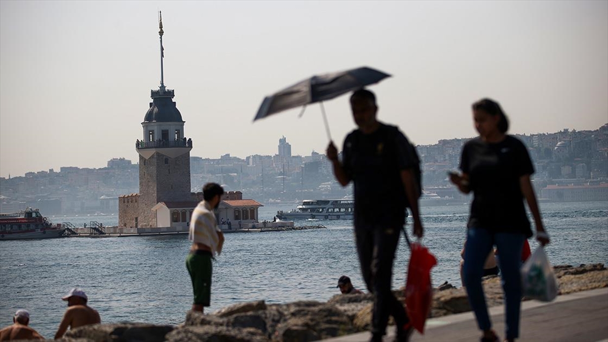 istanbulda-nem-oraninin-yukselmesiyle-sicak-hava-etkisini-artirdi-Xk9MnvDN.jpg