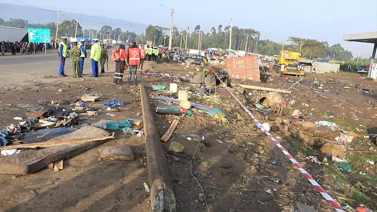 kenyada-meydana-gelen-trafik-kazasinda-51-kisi-oldu-mdOCWf51.jpg