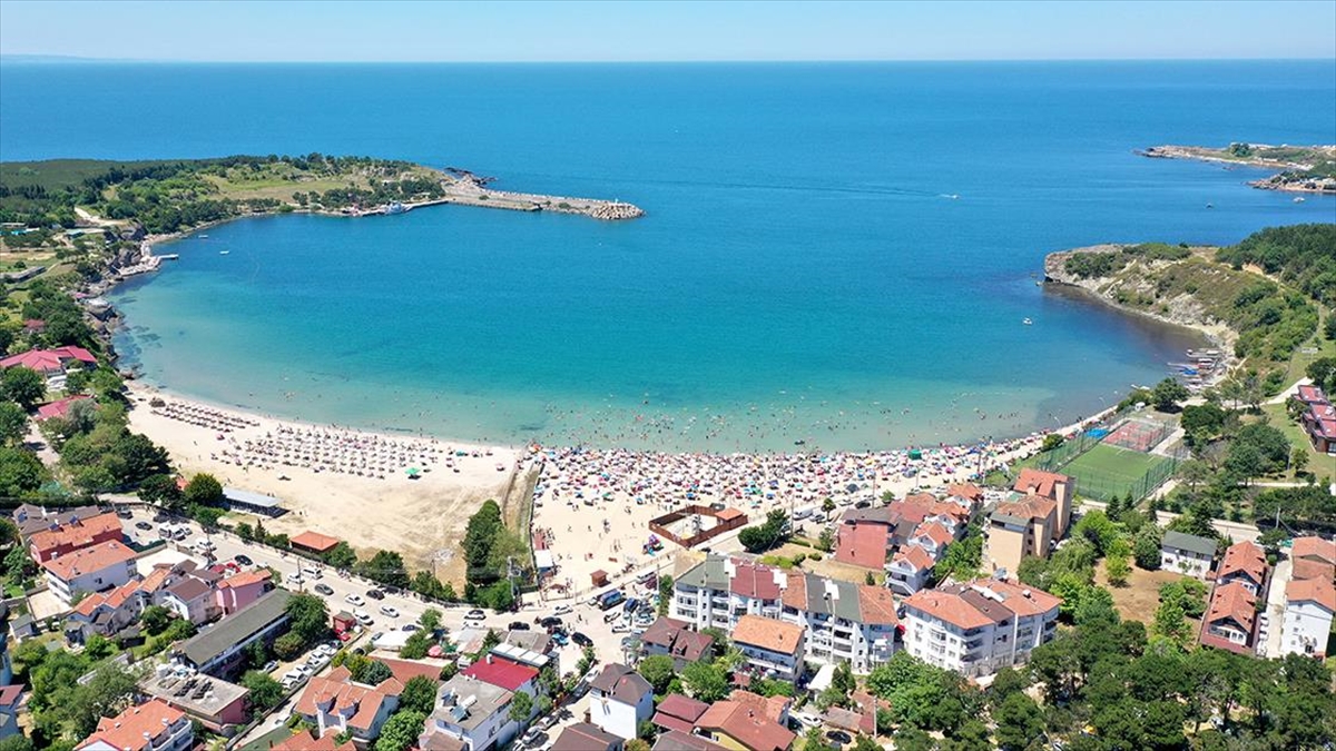 kocaelide-mavi-bayrakli-plajlarda-bayram-tatili-hareketliligi-yasandi-Rt5rAAcT.jpg