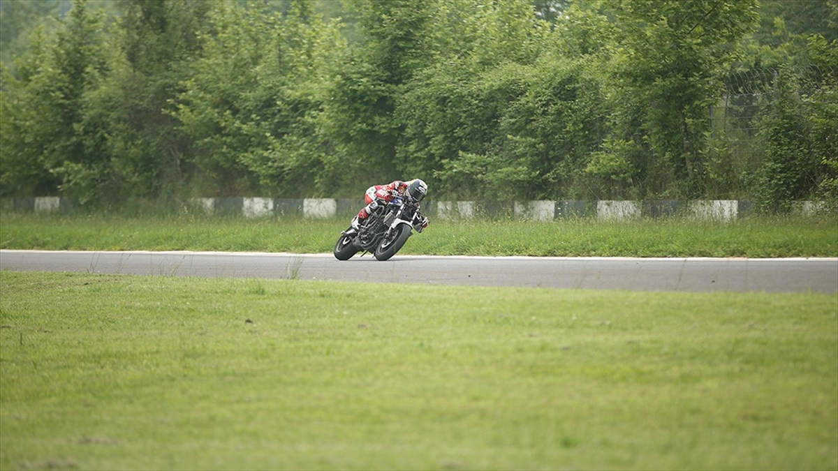 milli-motosikletciler-italya-cekya-ve-romanyada-piste-cikacak-B9qH5euj.jpg