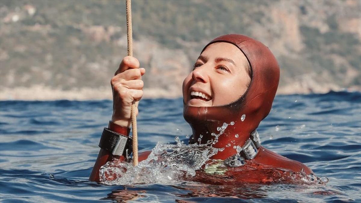 milli-sporcu-birgul-erken-bahamalarda-100-metreye-dalarak-tarihe-gecmek-istiyor-hWfIhnLG.jpg