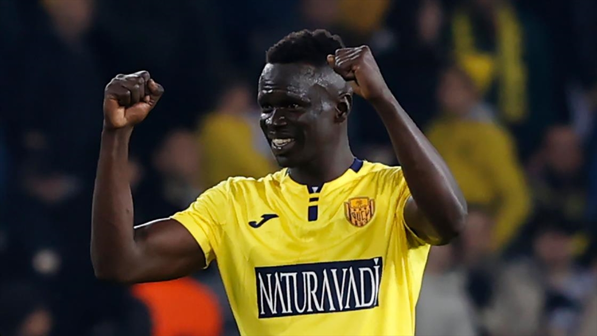 mke-ankaragucu-diack-transferi-icin-nantes-ile-anlasti-Q4i9h3EA.jpg