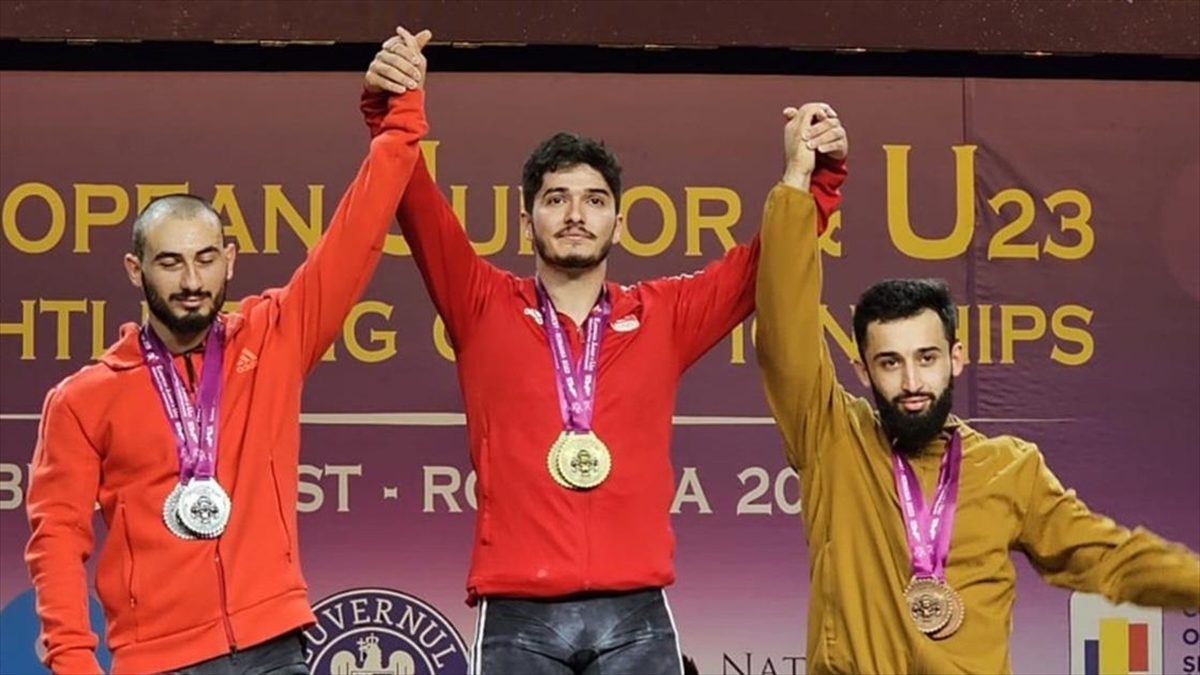 muhammed-furkan-ozbek-gencler-avrupa-halter-sampiyonasinda-2-altin-madalya-kazandi-vTrYNnHR.jpg