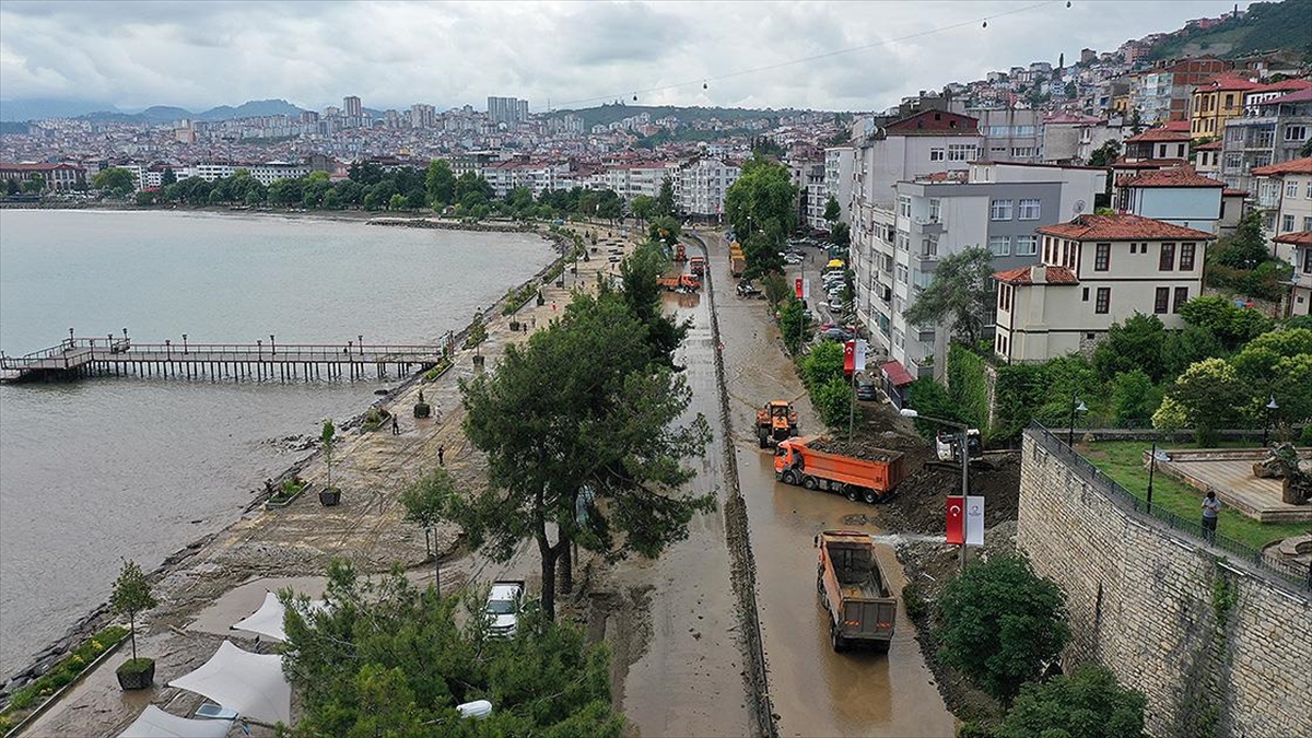 orduda-saganagin-yol-actigi-tahribat-gideriliyor-TSW5lirb.jpg