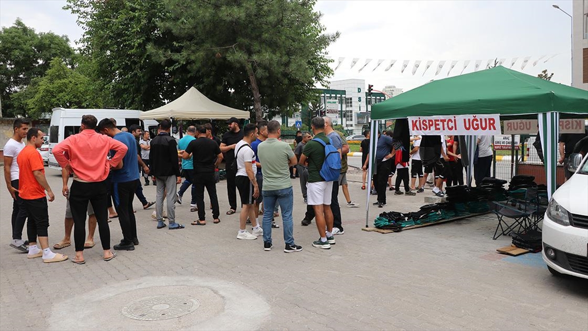 pehlivan-pantolonu-kispetcilerde-kirkpinar-hareketliligi-yasaniyor-2E4Ipf8J.jpg