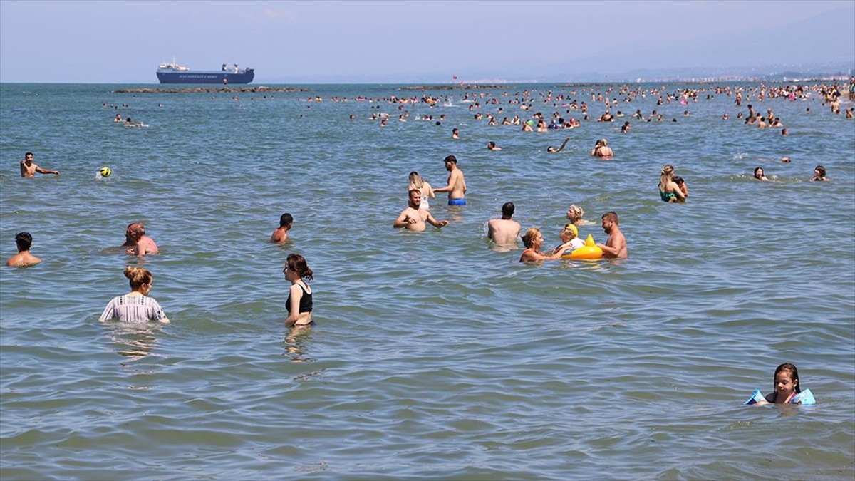 sakarya-sahilleri-yogun-gecen-bayram-tatilini-kayipsiz-atlatti-5bh2MvWp.jpg