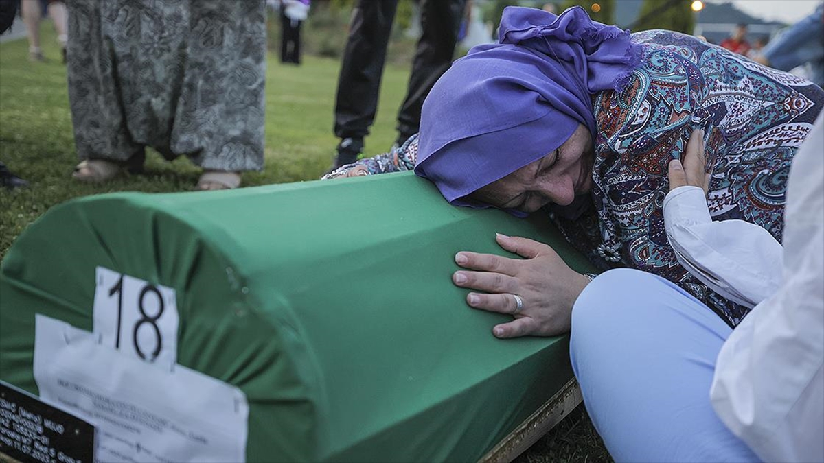 srebrenitsa-soykiriminin-30-kurbani-daha-bugun-topraga-verilecek-bihO1uXw.jpg
