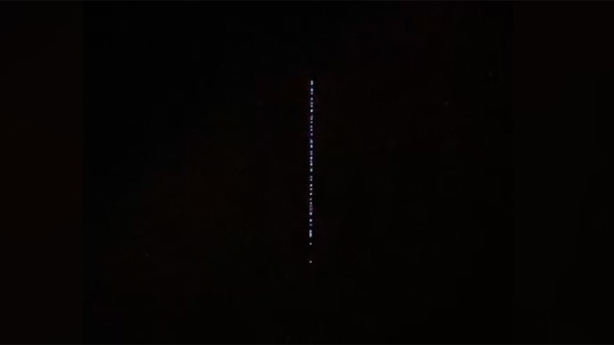 starlink-uydularinin-gecisi-isparta-semalarinda-gorundu-Jg4ruW5H.jpg