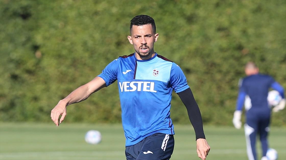 trabzonspor-flavioyu-suudi-arabistanin-al-taawoun-kulubune-kiraladi-vgu1p36N.jpg