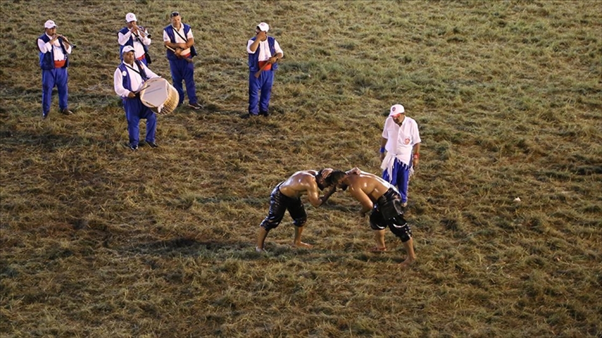 turkiye-geleneksel-guresler-federasyonu-baskani-turkis-kirkpinar-yagli-guresleri-cok-iyi-ve-basarili-gecti-jbXVzXBA.jpg