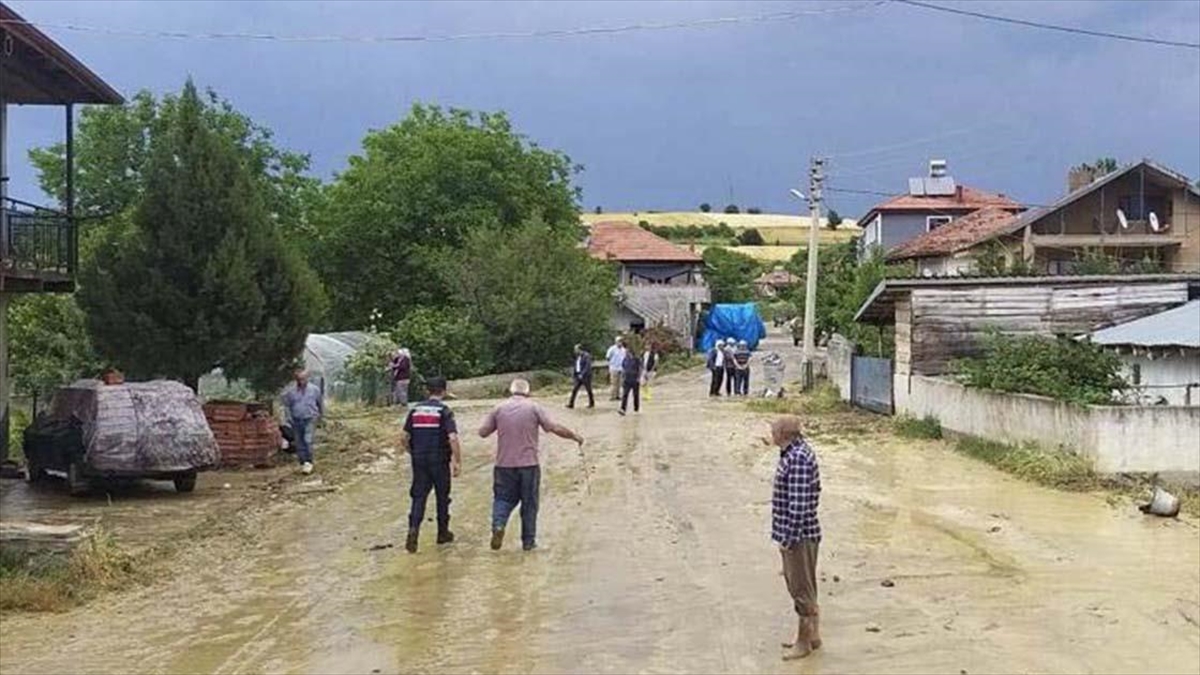 usakta-saganak-etkili-oldu-9ieNpIja.jpg