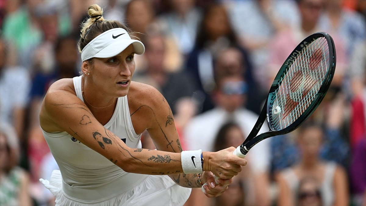wimbledonda-marketa-vondrousova-tek-kadinlarda-sampiyon-oldu-eUGniZCp.jpg