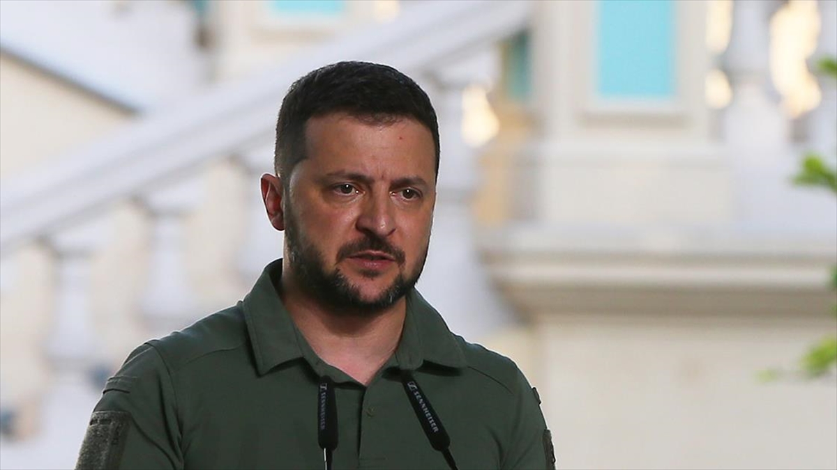zelenskiy-ukraynayi-kirim-olmadan-dusunemiyoruz-NrJmkADS.jpg