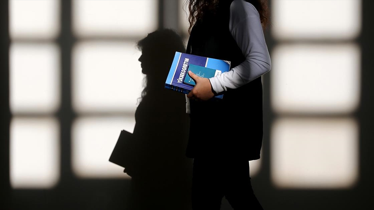 40-universite-bunyesinde-52-yeni-fakulte-enstitu-ve-yuksekokul-kuruldu-NJXLgLNx.jpg