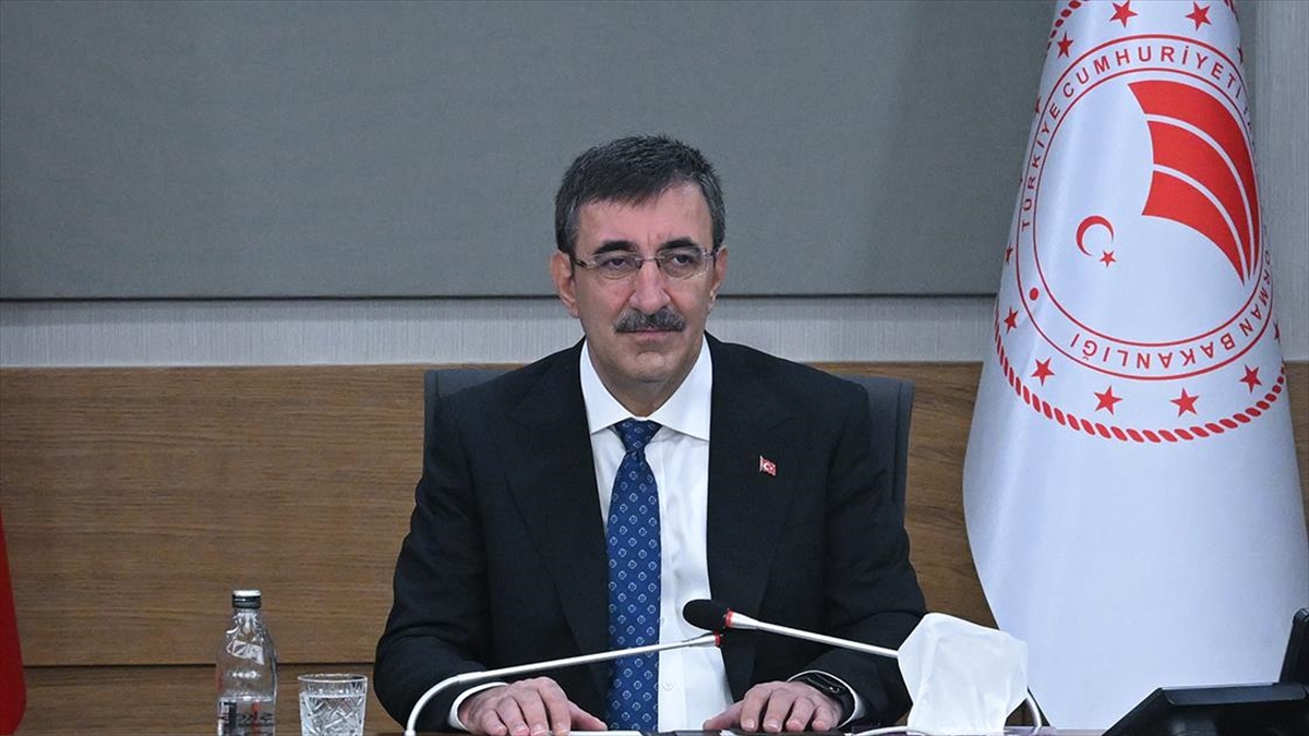 cumhurbaskani-yardimcisi-yilmaz-turkiye-yuzyili-tarimda-da-yeni-hamlelerin-yeni-mesafelerin-yuzyili-olacaktir-ut27PS51.jpg