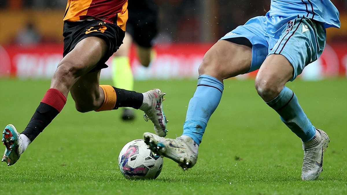 galatasaray-super-ligde-yarin-trabzonsporu-konuk-edecek-nPJPxsid.jpg