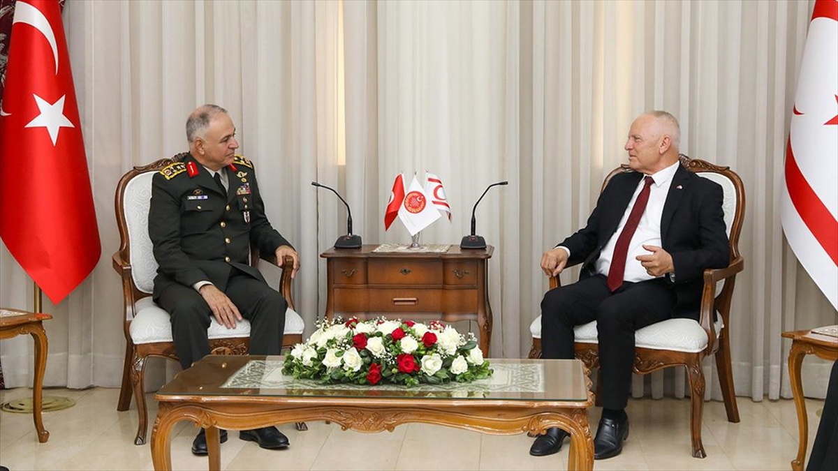 genelkurmay-baskani-orgeneral-guraktan-kktc-cumhuriyet-meclisi-baskani-toreye-ziyaret-OaMrZvEQ.jpg