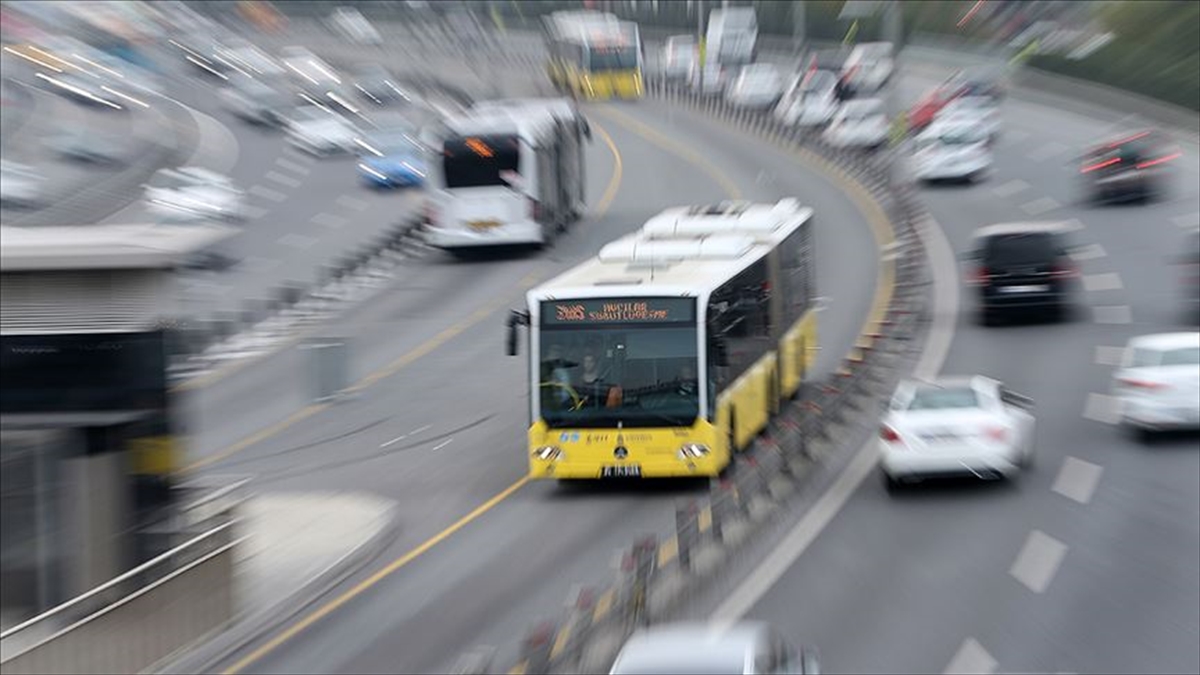 istanbulda-toplu-ulasimda-kredi-kartiyla-odemenin-pahali-olmasi-tepki-cekiyor-Fitnn9w2.jpg
