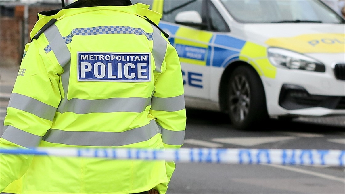 londra-metropolitan-polisinde-gorevli-47-bin-calisanin-bilgileri-risk-altinda-uqOaT4NG.jpg