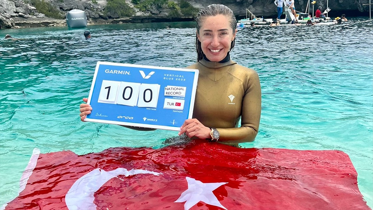 milli-sporcu-sahika-ercumen-100-metrede-turkiye-rekoru-kirdi-vkMdwjEi.jpg