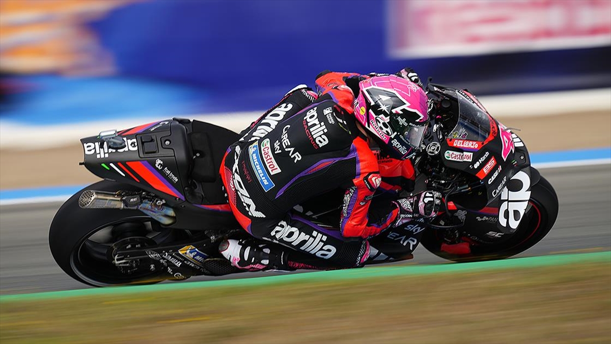 motogp-buyuk-britanya-grand-prixsini-aleix-espargaro-kazandi-2zdI36dq.jpg