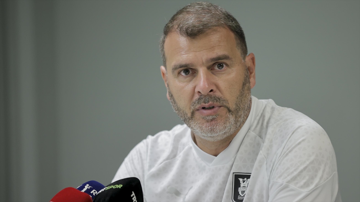 olimpija-ljubljana-teknik-direktoru-henriques-galatasaraya-karsi-kazanmak-icin-mukemmel-olmamiz-bile-yetmeyebilir-kFbPycmh.jpg