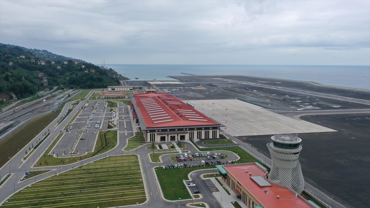 rize-artvin-havalimanina-inis-kolayligi-icin-ikinci-aletli-inis-sistemi-kuruluyor-Pi4FZcgu.jpg