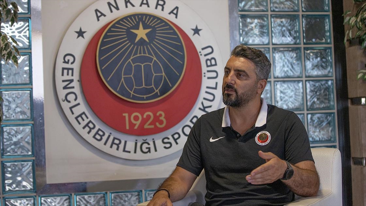 sinan-kaloglu-teknik-direktor-olarak-avrupa-hayali-kuruyor-mDme4qem.jpg