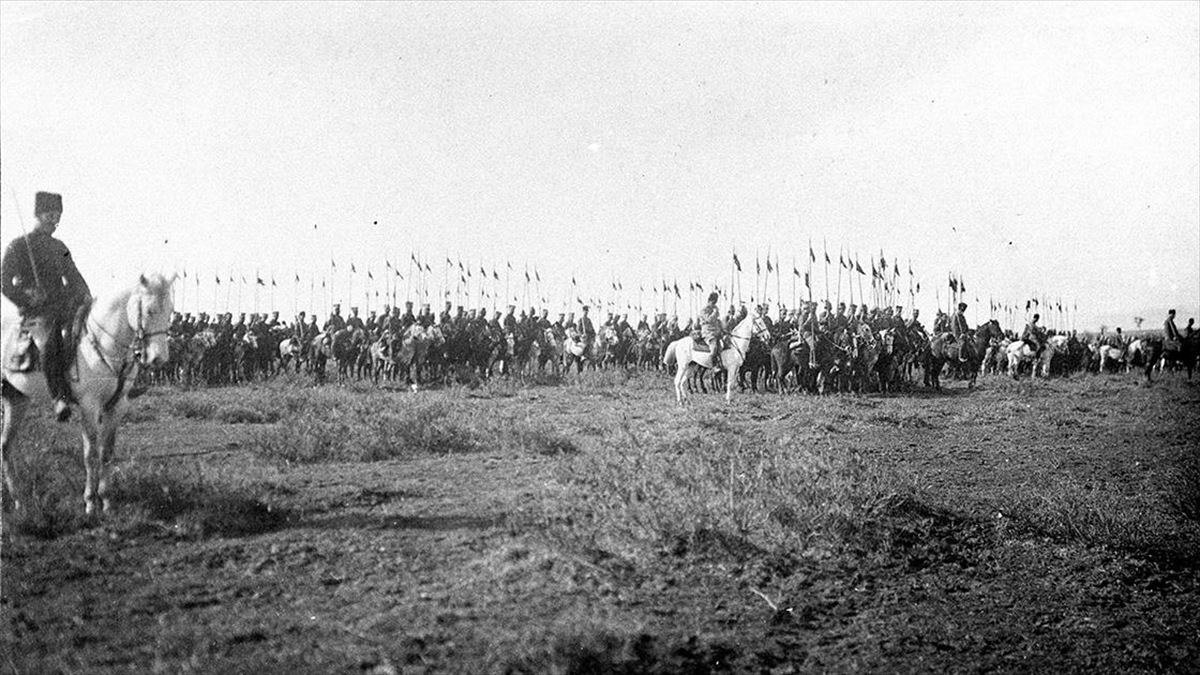 tarihin-en-buyuk-kahramanlik-destaninin-yazildigi-gun-30-agustos-OhAGviSH.jpg