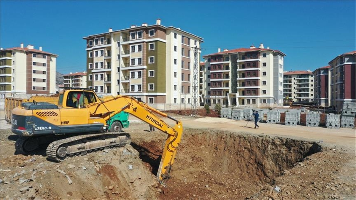 yerinde-donusum-projesine-muracaat-edenlerin-sayisi-200-bine-yaklasti-seK1Iy9b.jpg