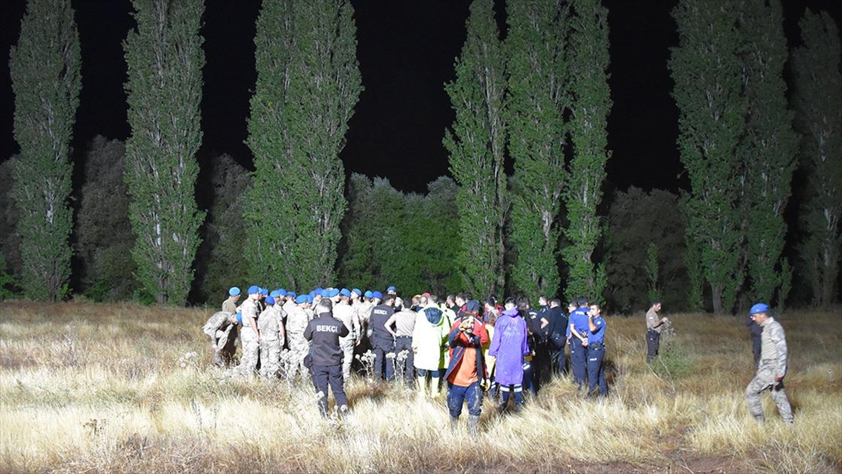 aksarayda-selde-mahsur-kalan-13-kisi-kurtarildi-1-kisinin-cesedi-bulundu-8t6ArRgI.jpg