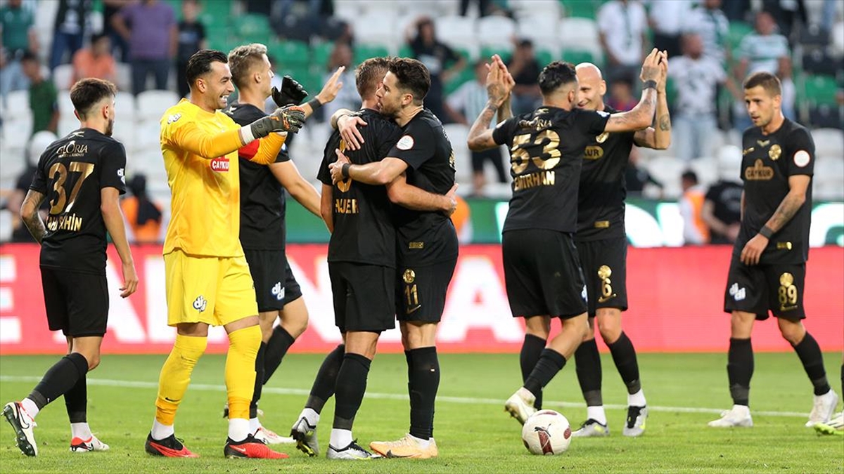 caykur-rizesporda-hedef-istikrar-RQbFPs75.jpg