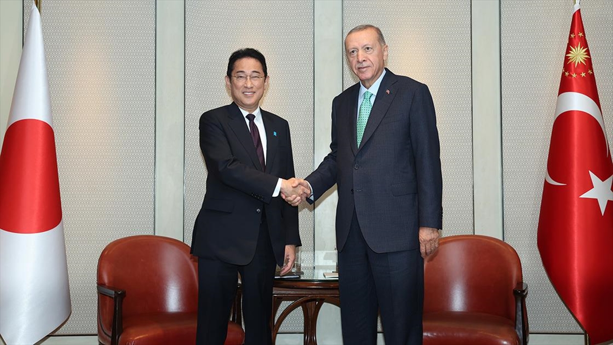 cumhurbaskani-erdogan-japonya-basbakani-kisida-fumioyu-kabul-etti-veAvgFKt.jpg