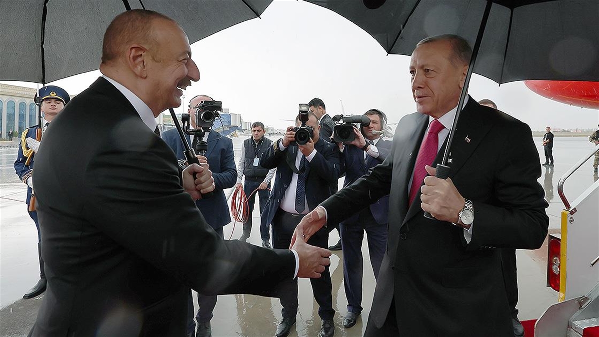 cumhurbaskani-erdogan-nahcivanda-nXsd9xtc.jpg