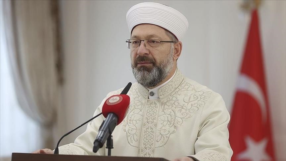 diyanet-isleri-baskani-erbastan-hollandadaki-kuran-i-kerime-yonelik-saldiriya-tepki-OyaT7QFz.jpg