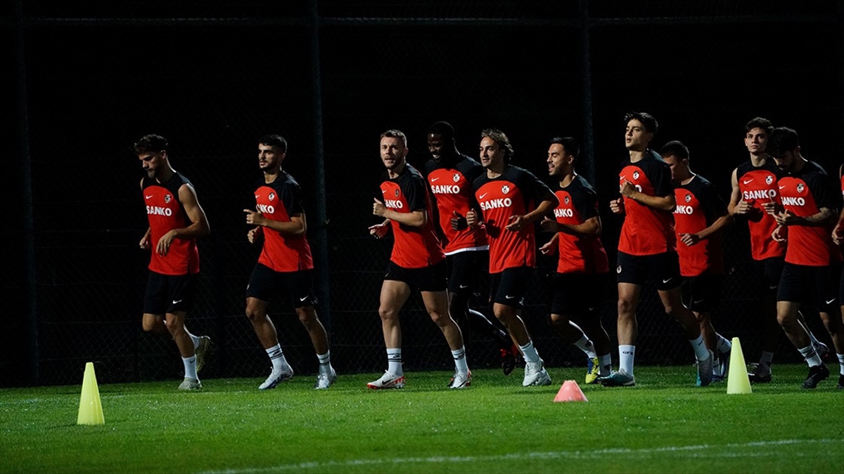 gaziantep-fk-super-ligde-yarin-istanbulsporu-konuk-edecek-Yya9qIP7.jpg