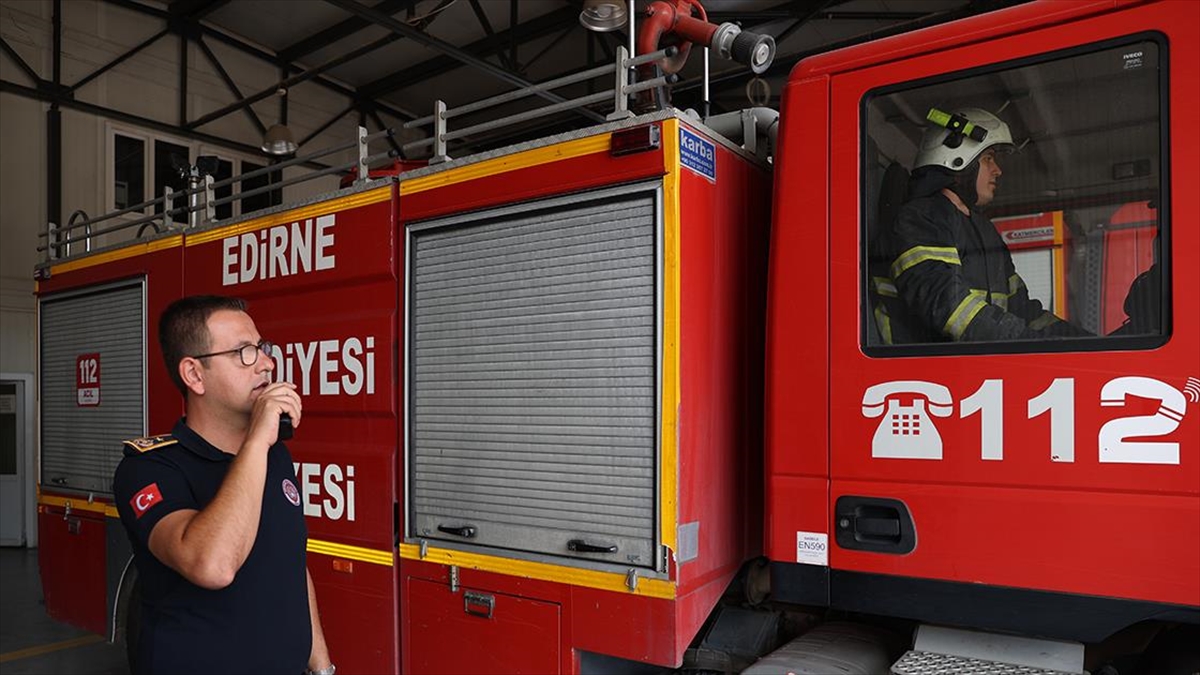 itfaiyeciler-mudahale-ettikleri-olaylarda-yakinlarina-da-denk-geliyor-yNqx1J6f.jpg