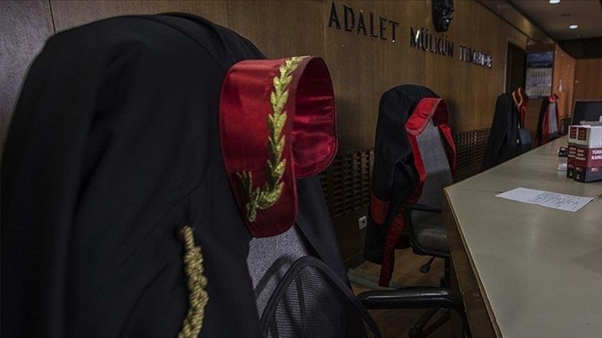 kasim-2022deki-hakim-ve-savci-adayligi-sinavlarinda-basarili-olanlarin-atama-islemleri-tamamlandi-AIiAQ4JW.jpg