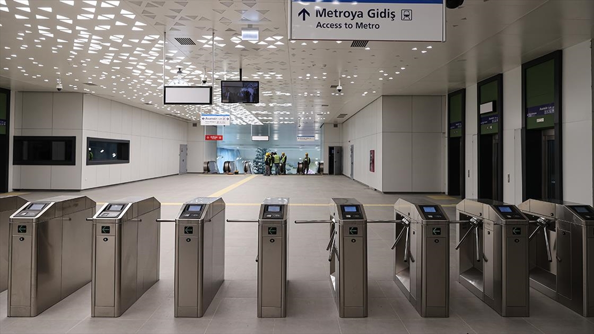 metro-istanbuldan-kirazli-kayasehir-metro-hatti-seferlerine-iliskin-aciklama-uHjuXcdM.jpg